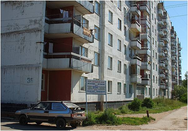 residential area on the track to Moscow(RU)